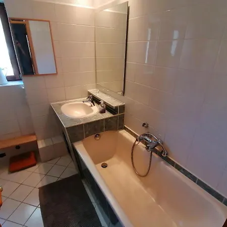 95qm Heyde In Bester Wohnlage شقة